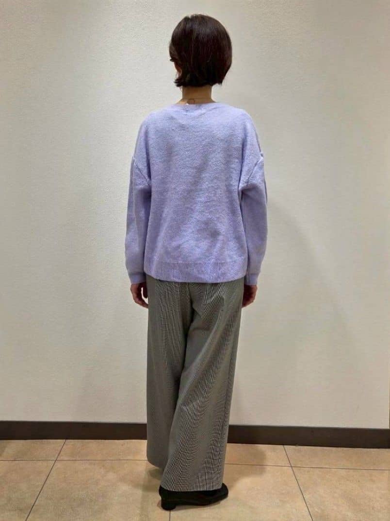 Rumiさんの「Reflect｜【選べる5色／ゆったりシルエット】Vネックスパンコールニット」を使ったコーディネート