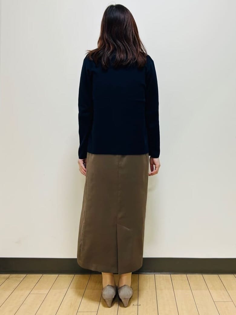 miiiさんの「Reflect｜【選べる5色／アンサンブル可】Vネックカーディガン」を使ったコーディネート