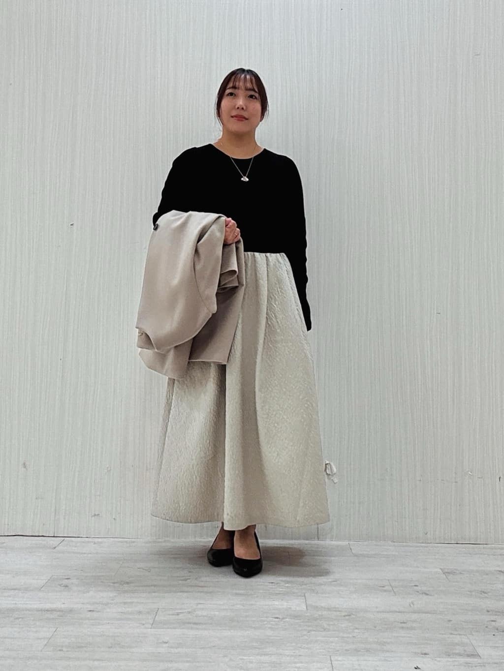 ayakaさんの「UNTITLED｜【大人フェミニン/トレンド】ニット&times;ジャカード ドッキングワンピース」を使ったコーディネート