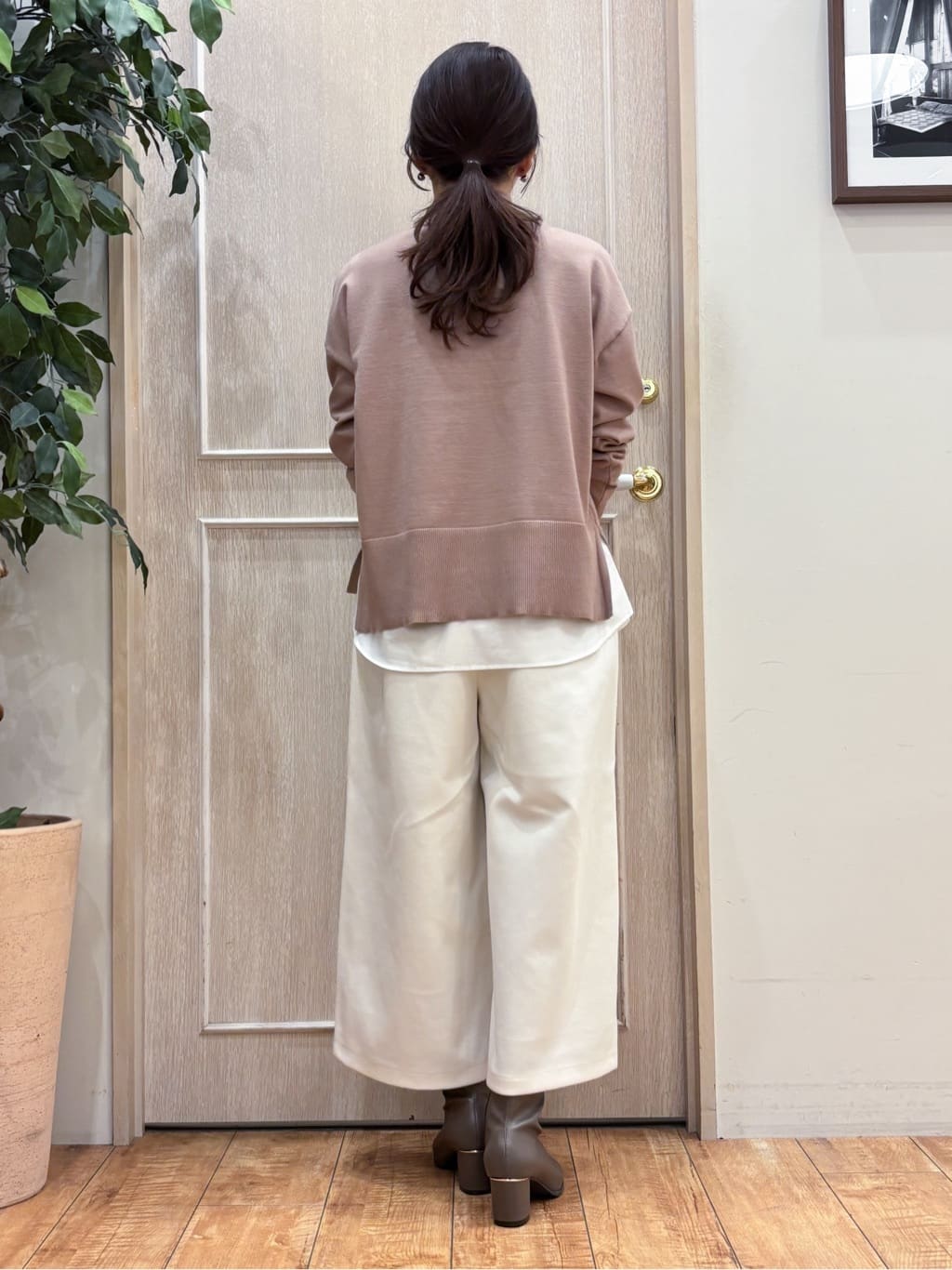 なみさんの「SHOO･LA･RUE｜【2点セット/洗濯機可/S-LL】着回しがきく もちもちハイネックニット+裾シャツインナー」を使ったコーディネート