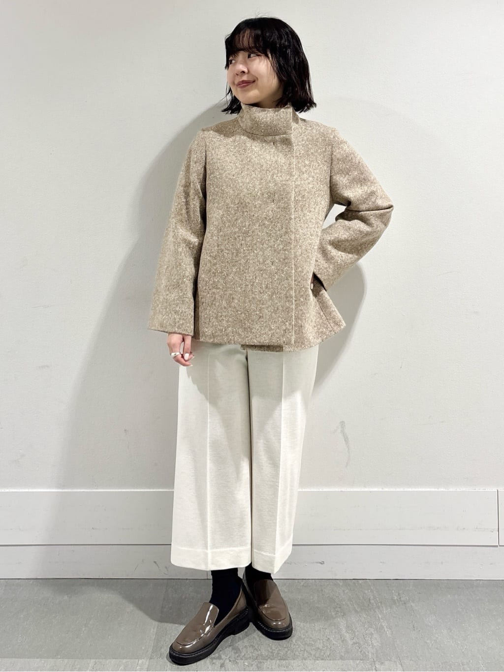 モエカさんの「UNTITLED｜【スタンドカラー/オンオフ使える】クラシカルツイードコート」を使ったコーディネート