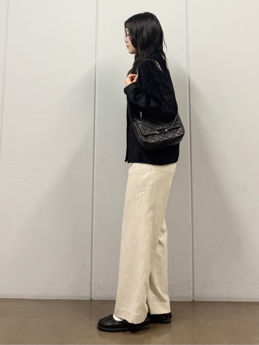 mizukiさんの「INDIVI｜スタンドネック シャギーモールニット」を使ったコーディネート