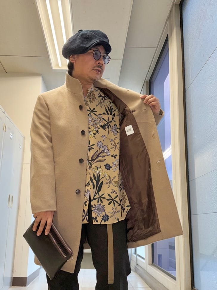 MAKOTO AIさんの「TAKEO KIKUCHI｜【ウールカシミヤブレンド】ビーバー調 スタンドカラー コート」を使ったコーディネート