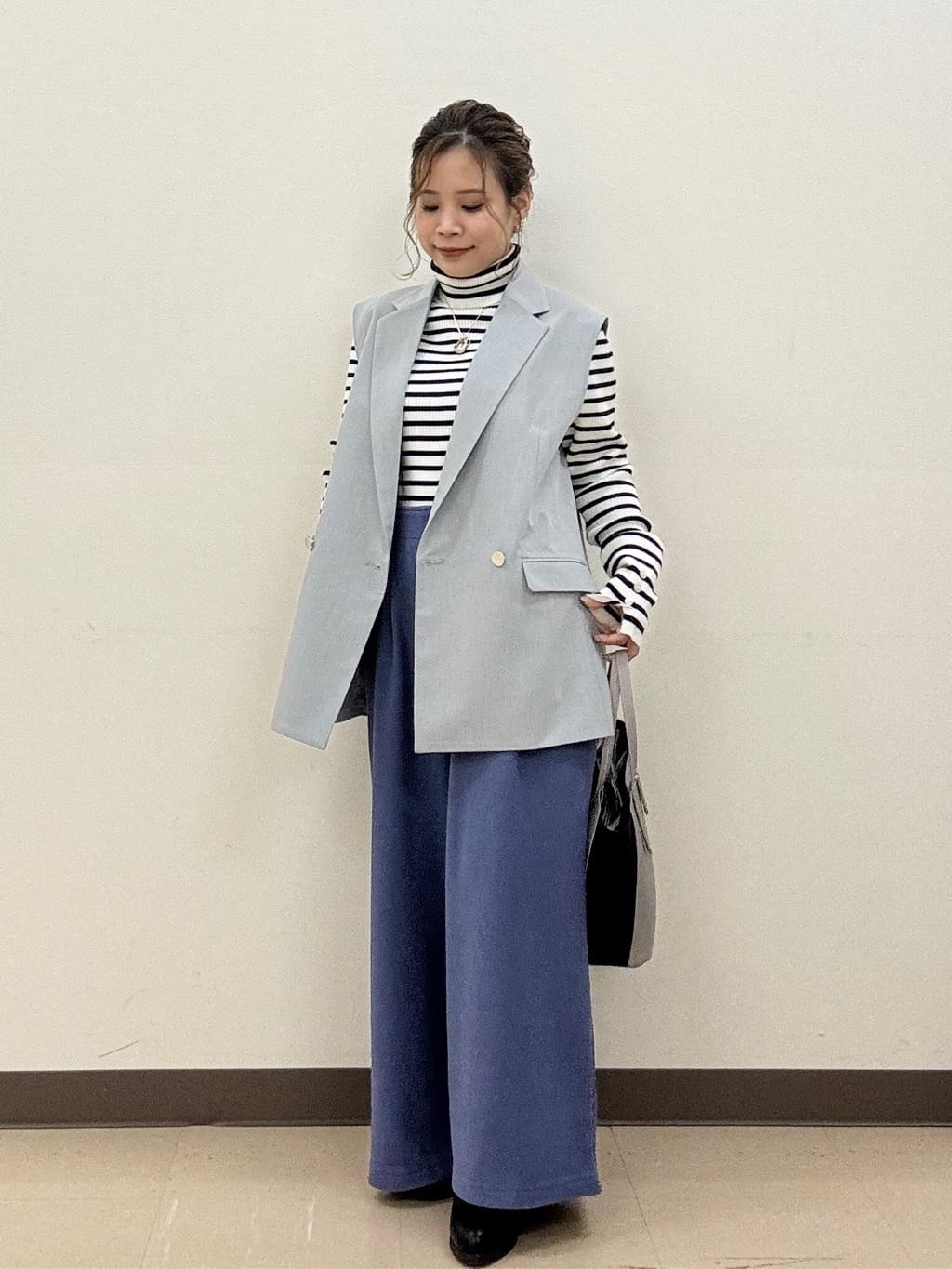 shioさんの「SHOO･LA･RUE｜【着丈選べる/きっと虜になる】あったかもちもち ワイドパンツ」を使ったコーディネート