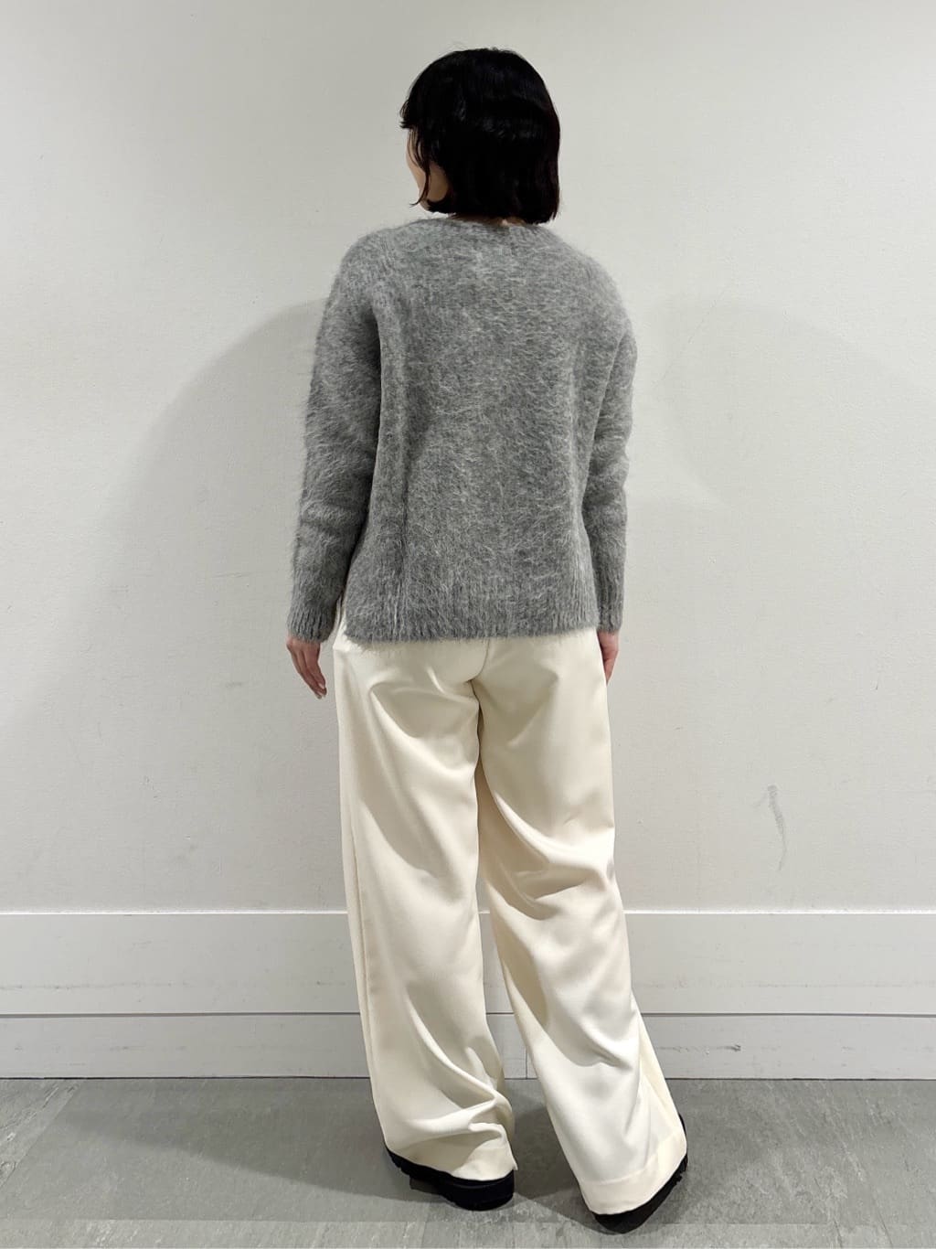 モエカさんの「UNTITLED｜【ゆったり】アルパカ混シャギーニット」を使ったコーディネート