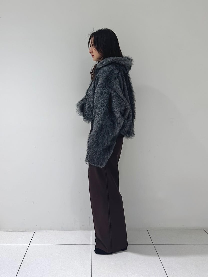 そんさんの「INDIVI｜Comfy SET UP｜イージーストレートワイドパンツ【セットアップ対応／通勤/カセット服】」を使ったコーディネート