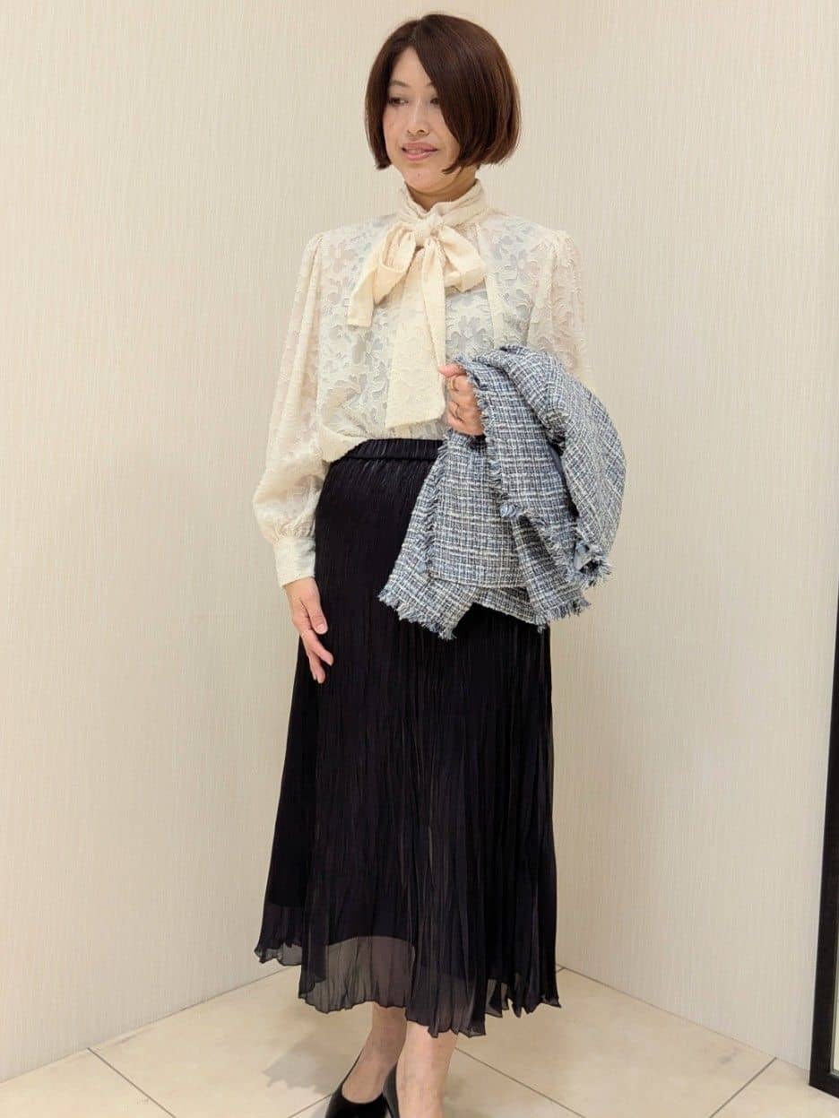 u-macoさんの「UNTITLED｜【仕事着/スーツ】ファンシーツイード ジャケット」を使ったコーディネート