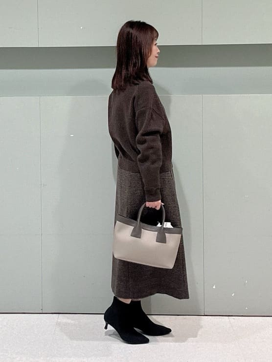 makiさんの「UNTITLED｜【はっ水機能/フード取り外し可】ミディダウンコート」を使ったコーディネート