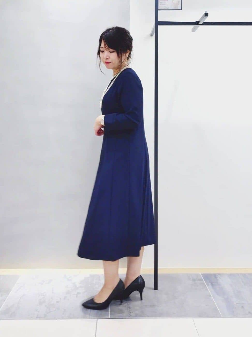 TOMOMIさんの「INDIVI｜スクエアトップロングネックレス」を使ったコーディネート