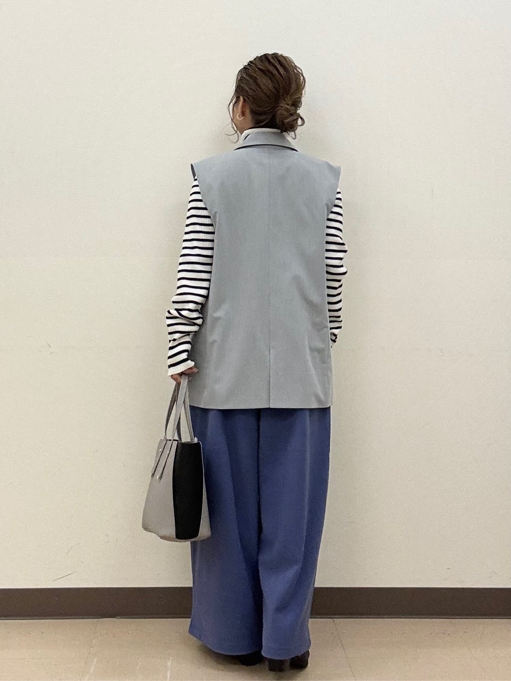 shioさんの「SHOO･LA･RUE｜【着丈選べる/きっと虜になる】あったかもちもち ワイドパンツ」を使ったコーディネート