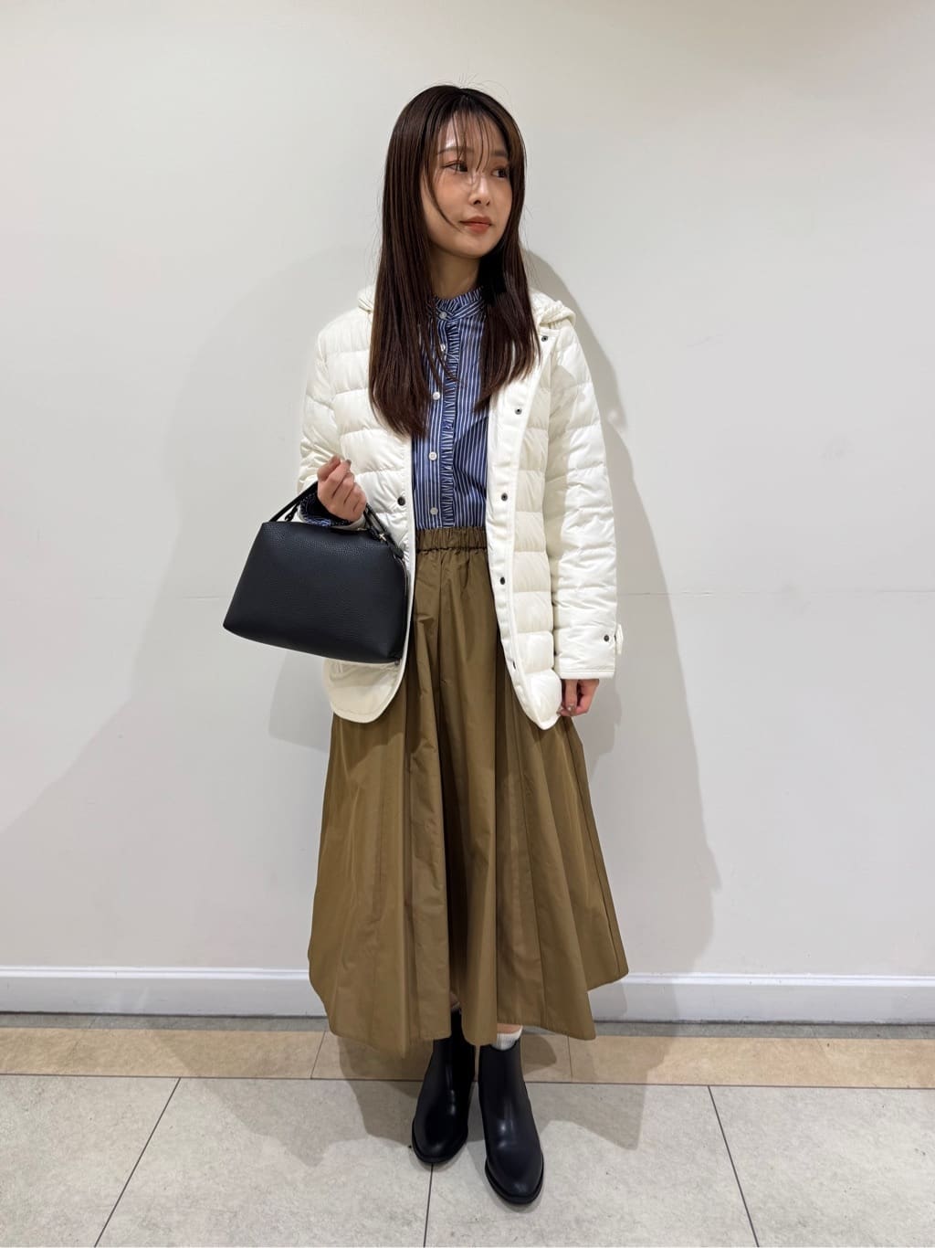 haruさんの「Dessin｜【撥水・2WAY】ミュラーダウンコートミドル丈」を使ったコーディネート