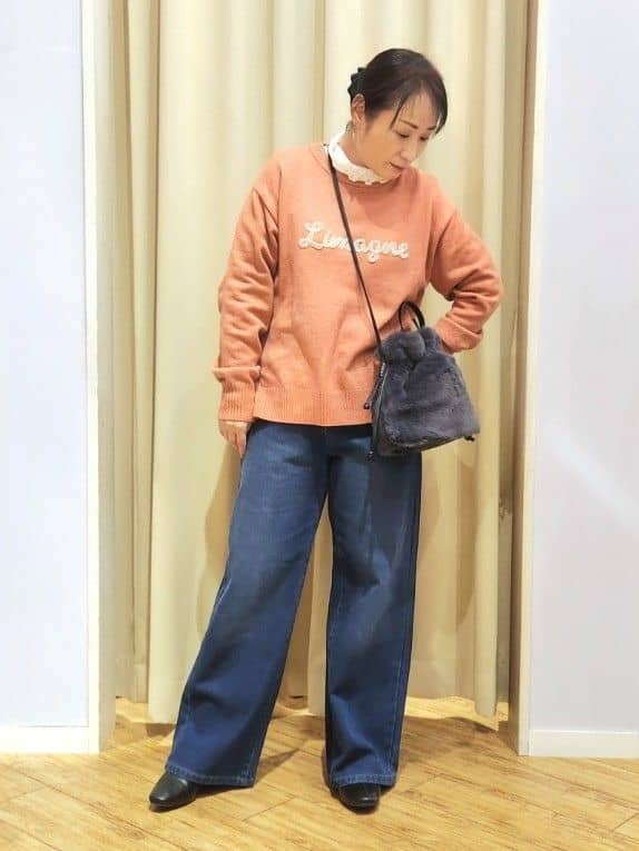 くまさんの「SHOO･LA･RUE｜【S-LL/洗濯機可】ふわふわがやみつきになる柔らかさ スウェットライクロゴニット」を使ったコーディネート