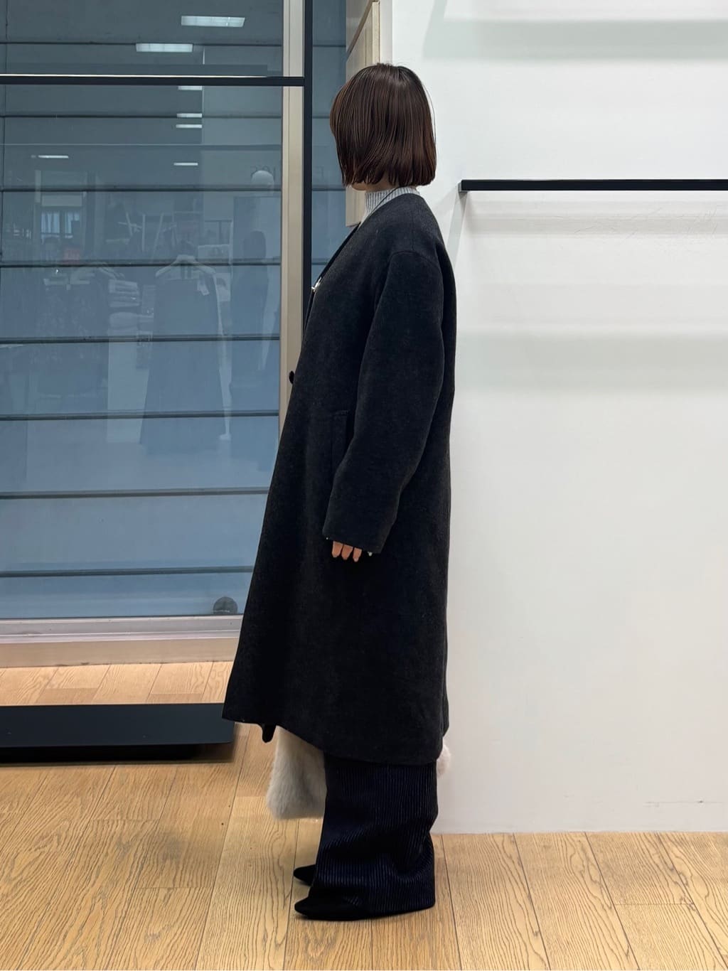 asamiさんの「INDIVI｜【褒められパンツ／ウール混】ウォームウール ワイドパンツ」を使ったコーディネート