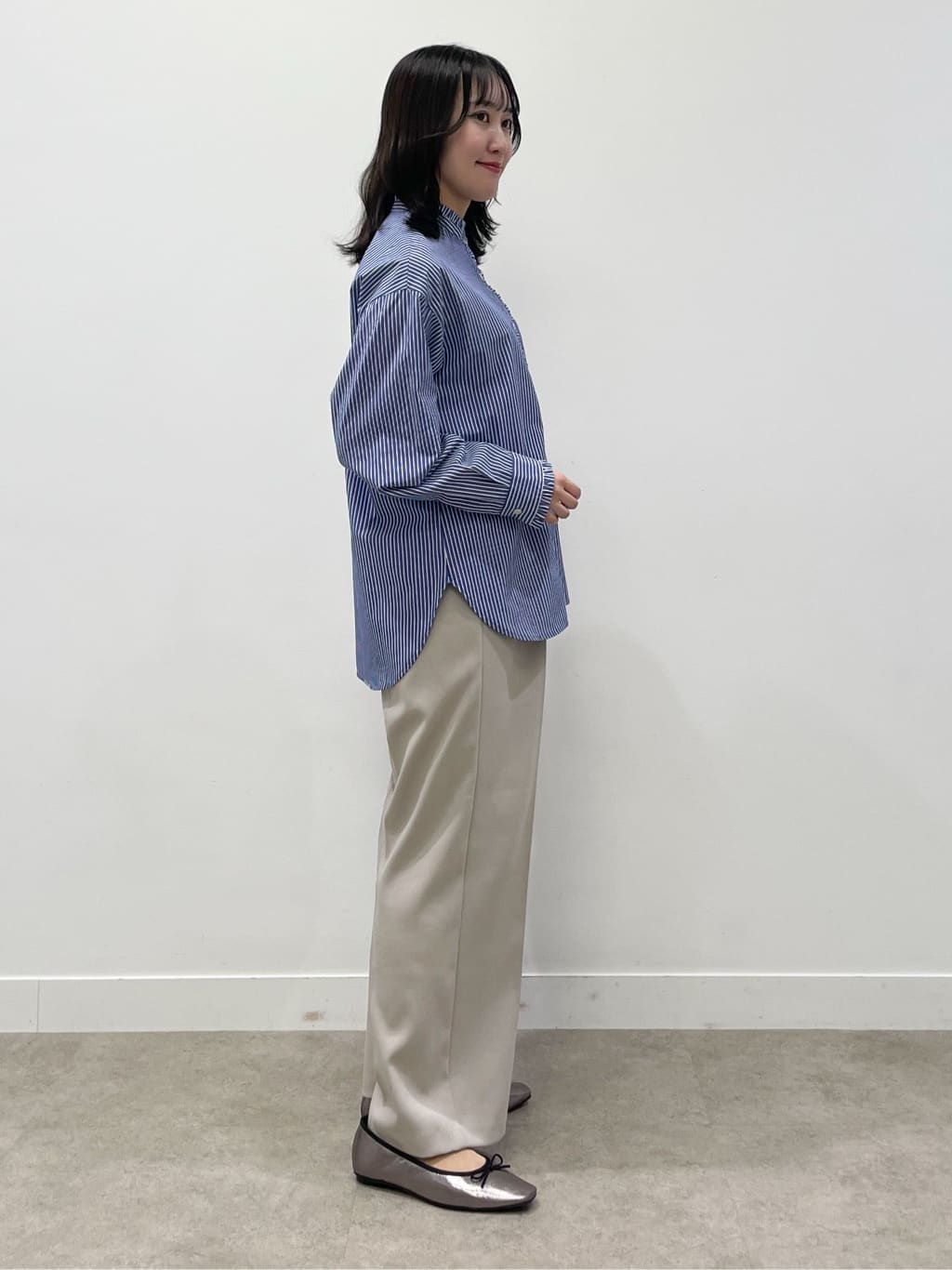 yukariさんの「Dessin｜【洗える】フリルネックブラウス」を使ったコーディネート