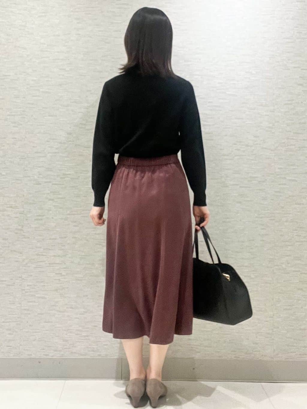 marikoさんの「Reflect｜【通勤】スエードライクフレアスカート」を使ったコーディネート