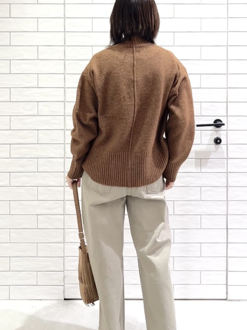 しおりさんの「OPAQUE.CLIP｜ふわふわハイネックニット【洗濯機OK】」を使ったコーディネート