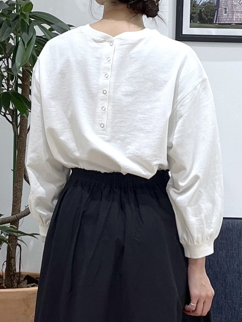 canaさんの「Dessin｜【360度可愛い・洗える】バックヘンリーカットソー」を使ったコーディネート