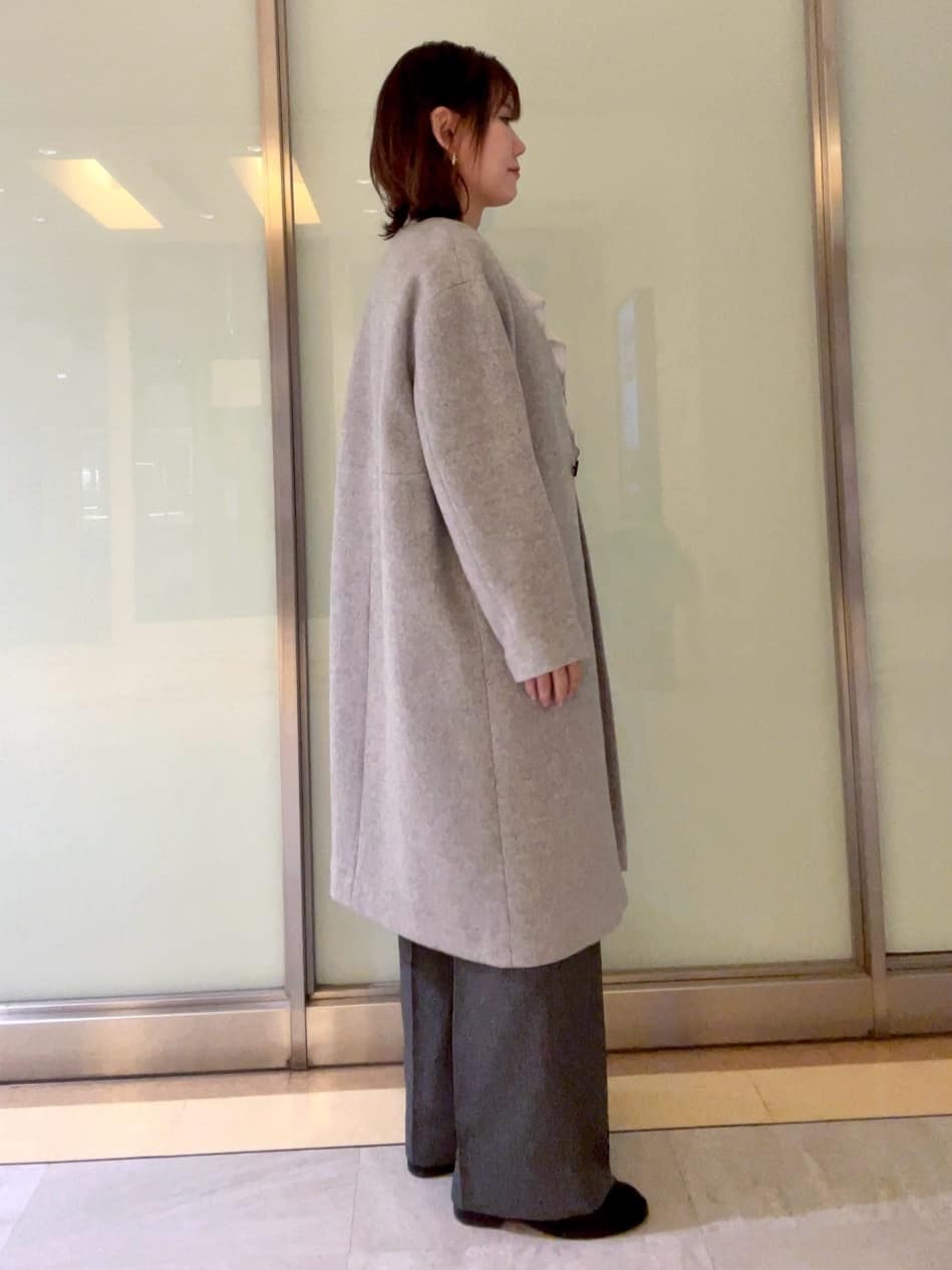 mayutaさんの「INDIVI｜【軽量／ウール混】ライトフォルム ロングコート」を使ったコーディネート