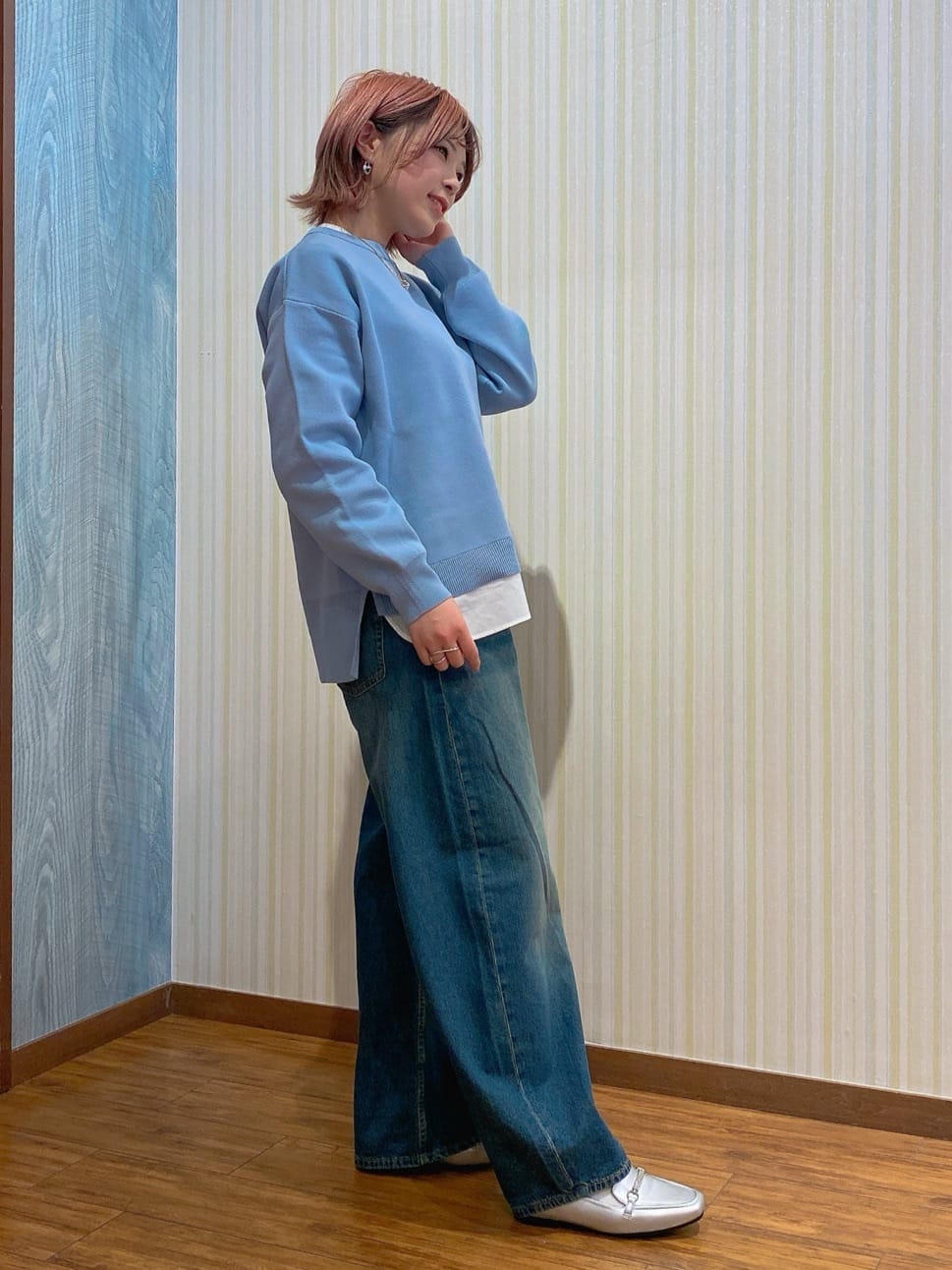ayaさんの「SHOO･LA･RUE｜【消臭】キラキラ ビットローファー」を使ったコーディネート