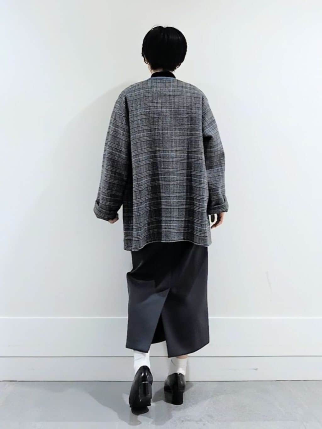 ミズタさんの「UNTITLED｜【ミディ丈/軽やか】セミラグランリバー コート」を使ったコーディネート