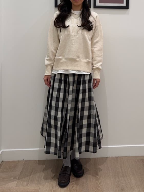 NOZOMIさんの「Dessin｜【選べる首元デザイン/洗える】クルーネックロングTシャツ」を使ったコーディネート