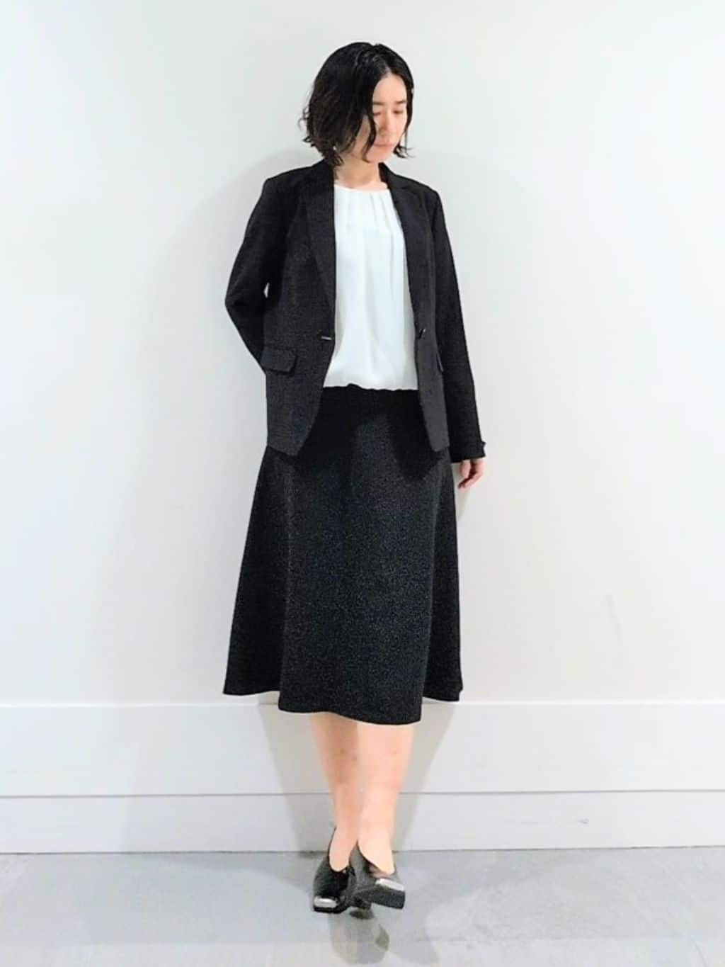ミズタさんの「UNTITLED｜【透けにくい/ウエストイン見え】タックブラウス」を使ったコーディネート