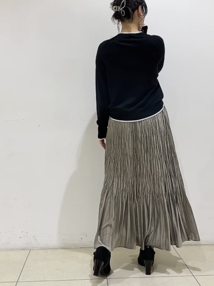 watanabeさんの「UNTITLED｜【アンサンブル可/洗える】ウォームスパン カーディガン」を使ったコーディネート