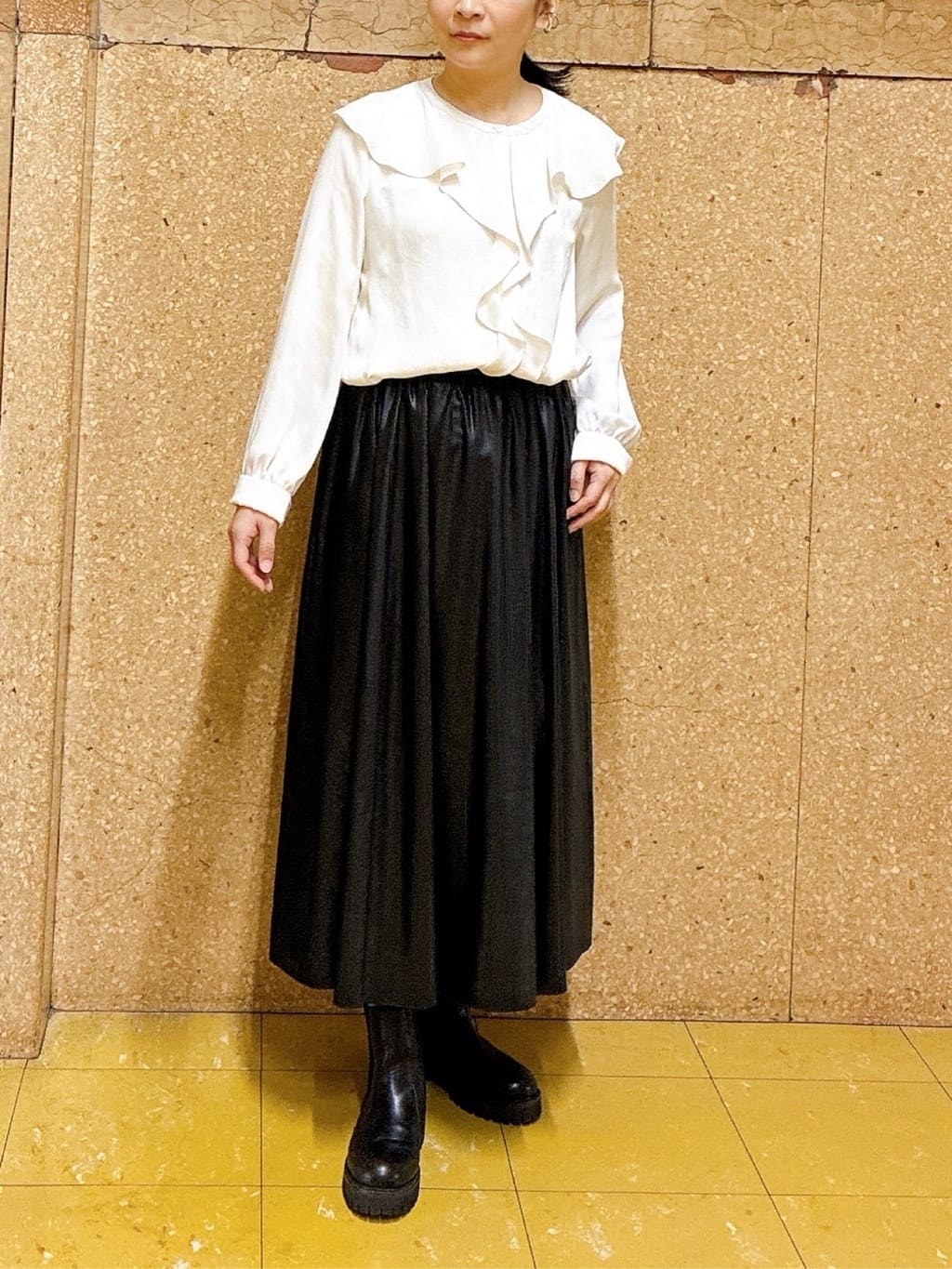 hattoriさんの「INDIVI｜【通勤スーツ／洗える】ストレッチカラーレスジャケット」を使ったコーディネート