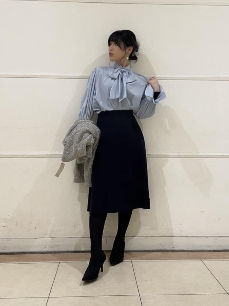 watanabeさんの「UNTITLED｜◆【セレモニー/華やか】2WAYボウタイブラウス」を使ったコーディネート