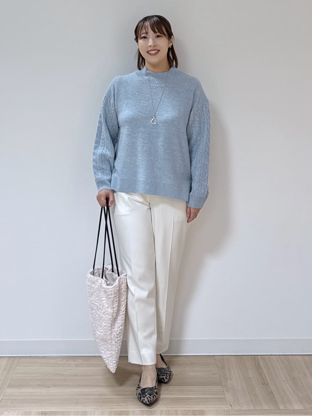 amiさんの「Reflect｜【気軽な羽織に◎】中綿キルティングショートコート」を使ったコーディネート