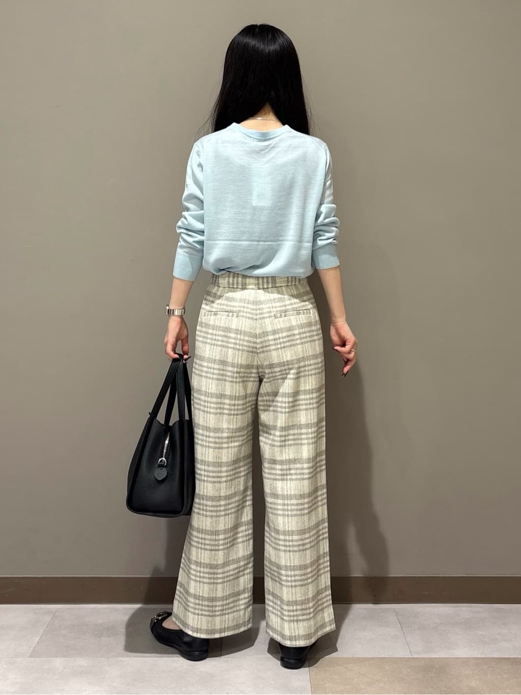 KEIKOさんの「INDIVI｜【洗える】ハイゲージニットカーディガン」を使ったコーディネート