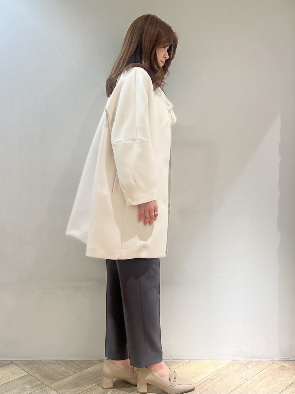 nanaさんの「index｜フォルムスリーブミドルコート【洗濯機OK】」を使ったコーディネート