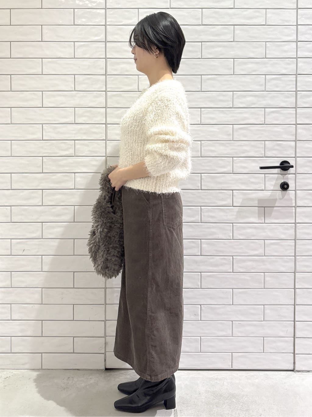 ayumiさんの「OPAQUE.CLIP｜シャギーラメニット【洗濯機OK】」を使ったコーディネート