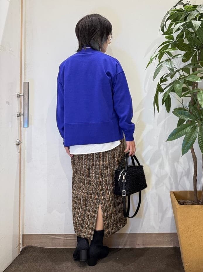 misakiさんの「SHOO･LA･RUE｜【2点セット/洗濯機可/S-LL】着回しがきく もちもちハイネックニット+裾シャツインナー」を使ったコーディネート