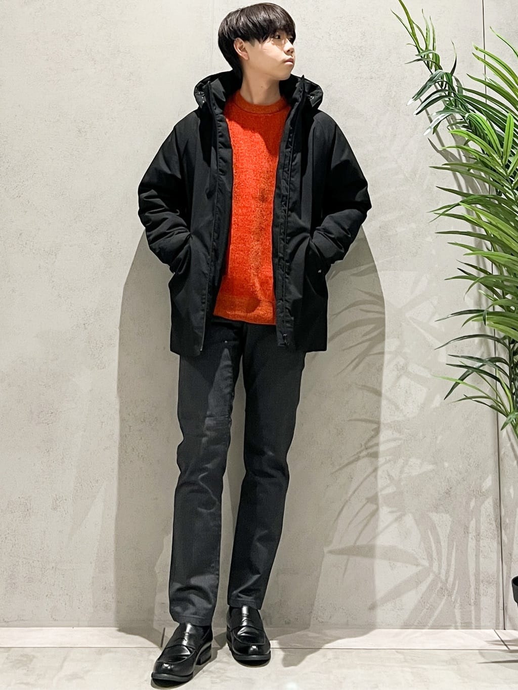 SHI-MAさんの「THE SHOP TK｜【軽くて、暖かい】SORONA／ソロナ 中綿ブルゾン 防風/軽量/洗濯機OK/フード脱着可」を使ったコーディネート
