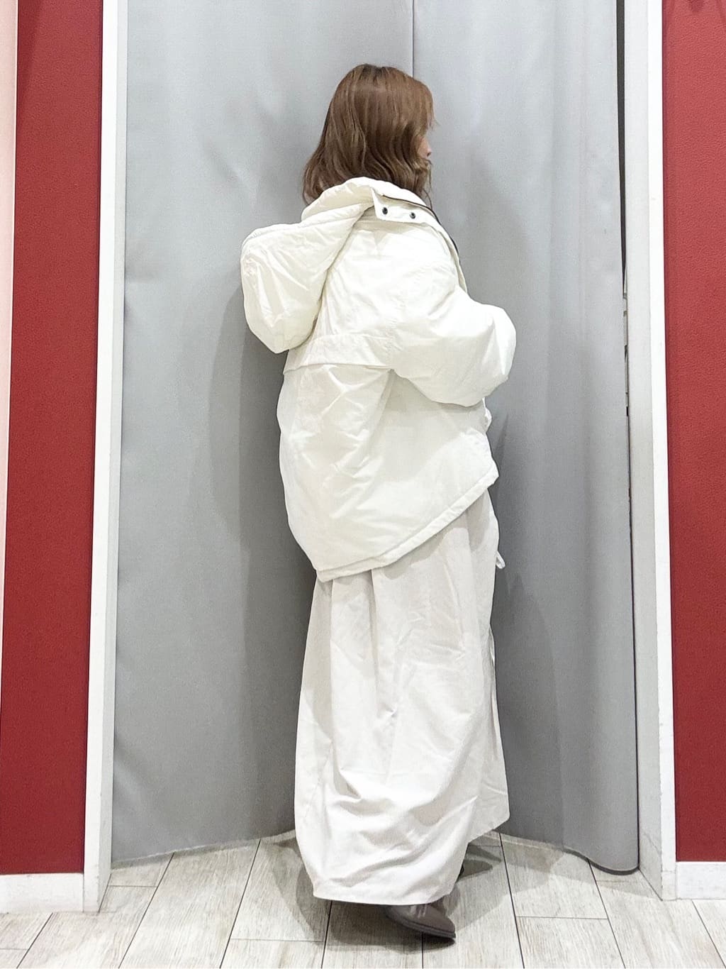 shioさんの「SHOO･LA･RUE｜【撥水/あったか】たっぷり着られる 中綿モンスターショートコート」を使ったコーディネート
