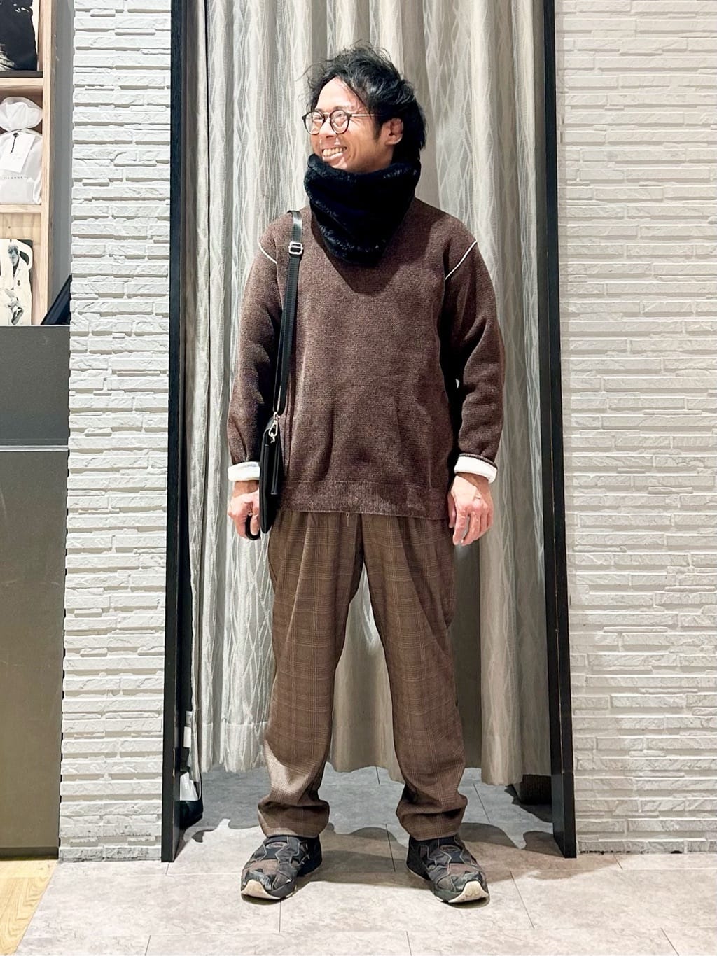 KENJI Iさんの「THE SHOP TK｜【大人の上品カジュアルを叶える】ハグするニット 洗濯機OK／6色展開」を使ったコーディネート