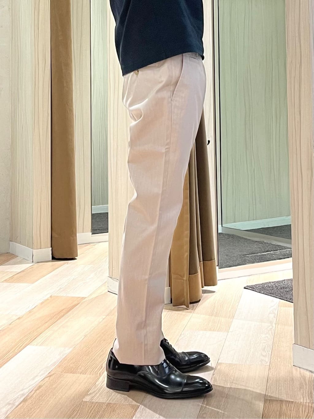 URAさんの「TAKEO KIKUCHI｜【ダウンライナー付き】ドビースタンドカラーコート」を使ったコーディネート