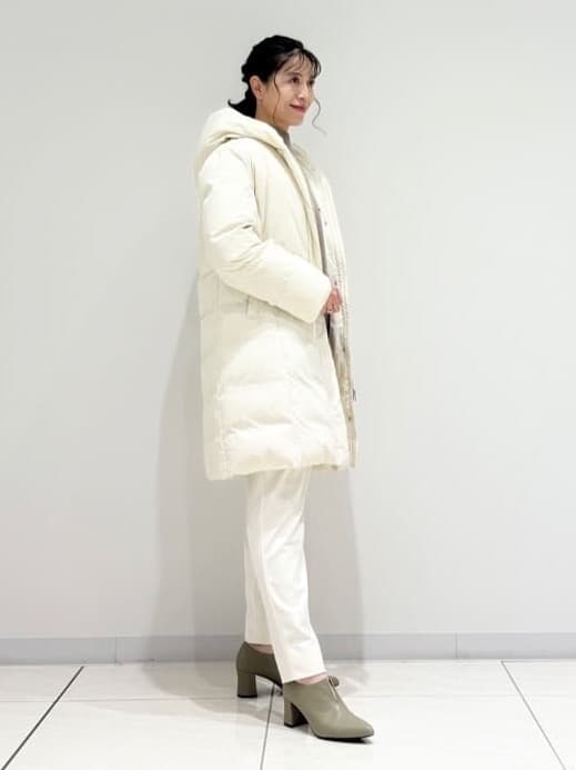 kayoさんの「INDIVI｜【撥水／洗える】ステッチレス ロングダウンコート」を使ったコーディネート
