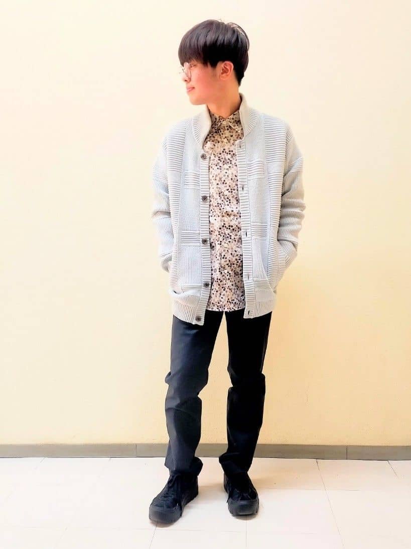 nerさんの「TAKEO KIKUCHI｜【全7サイズ&times;8色展開！】トップマルチヘリンボン パンツ」を使ったコーディネート