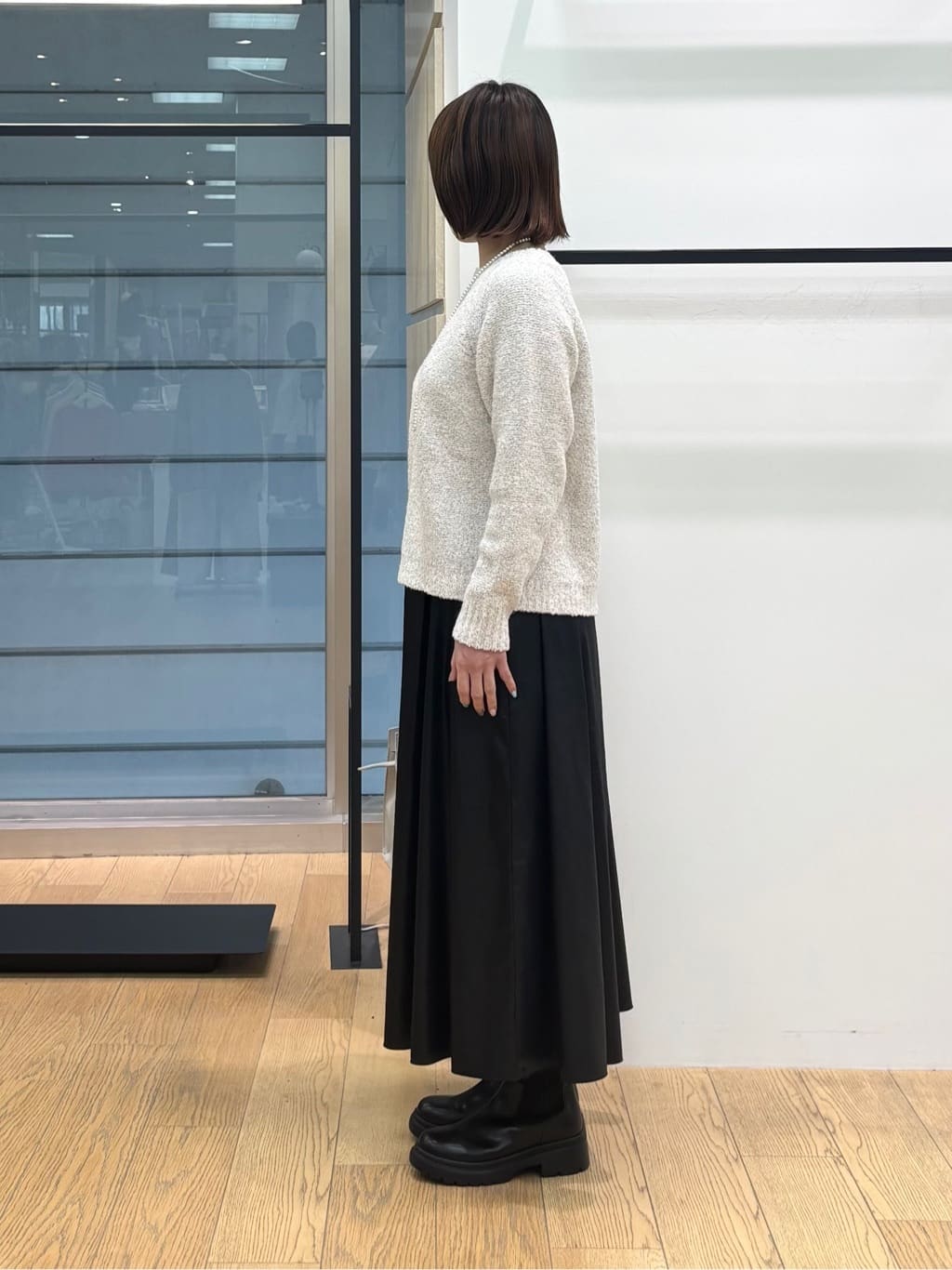 asamiさんの「INDIVI｜【洗える／ラメ／意匠感】ミックスブークレニット」を使ったコーディネート
