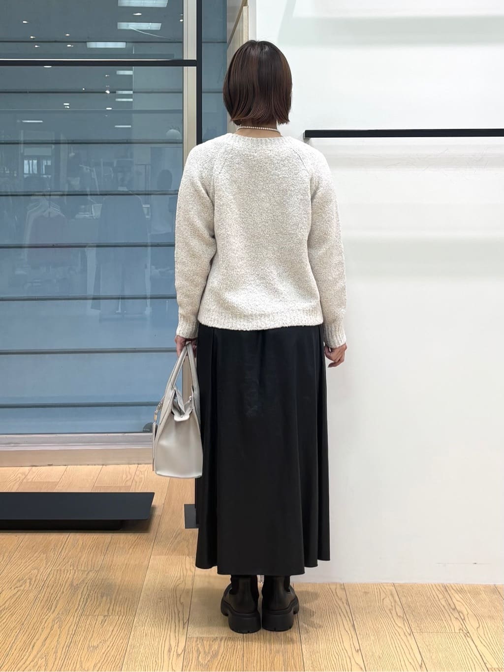 asamiさんの「INDIVI｜【洗える／ラメ／意匠感】ミックスブークレニット」を使ったコーディネート