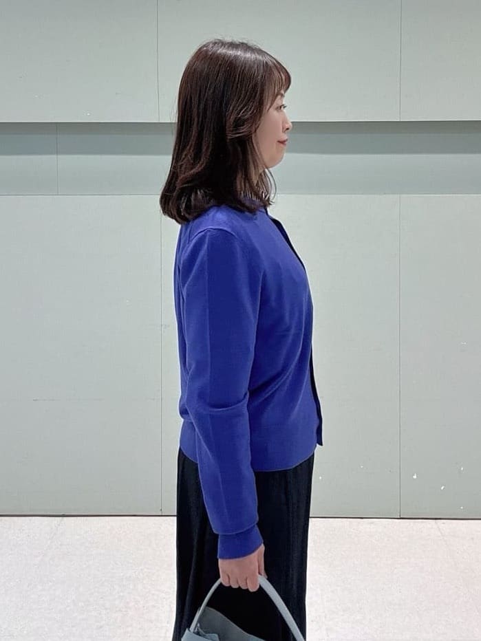 makiさんの「UNTITLED｜【はっ水機能/フード取り外し可】ミディダウンコート」を使ったコーディネート