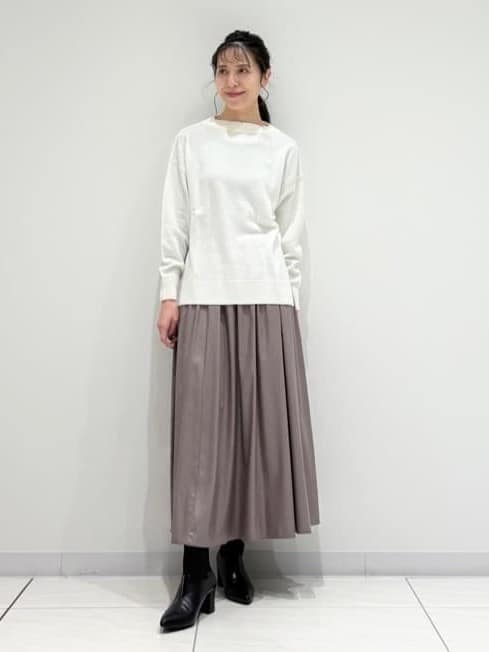 kayoさんの「INDIVI｜【洗える／カシミヤ混】ボトルネック ドルマンスリーブニット」を使ったコーディネート
