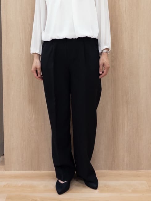 シュウコさんの「grove｜【マシンウォッシュ／防シワ/SS-3L】ストレッチノーカラージャケット」を使ったコーディネート