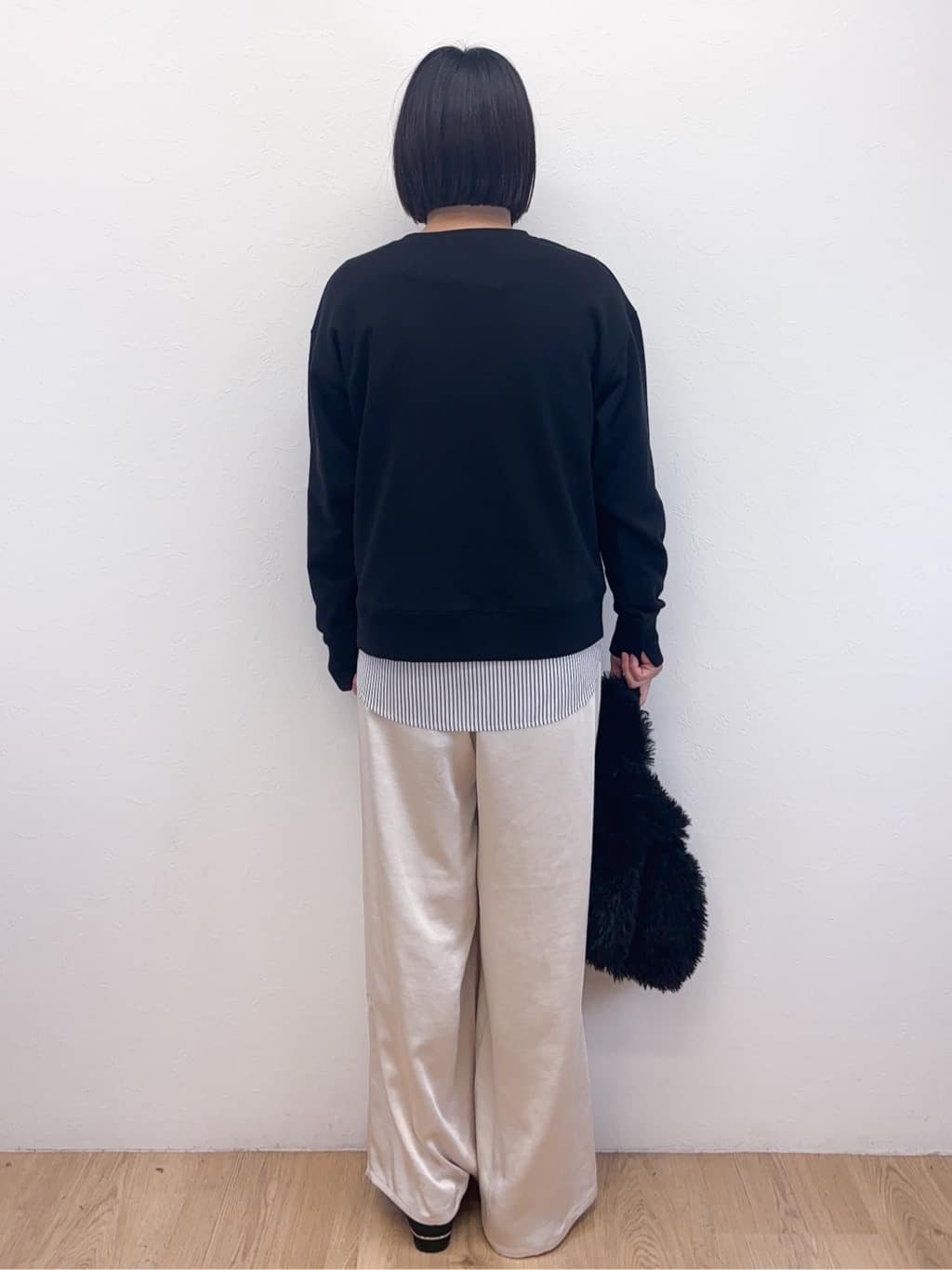 Takeさんの「OPAQUE.CLIP｜コード刺繍裏毛プルオーバー【洗濯機OK】」を使ったコーディネート