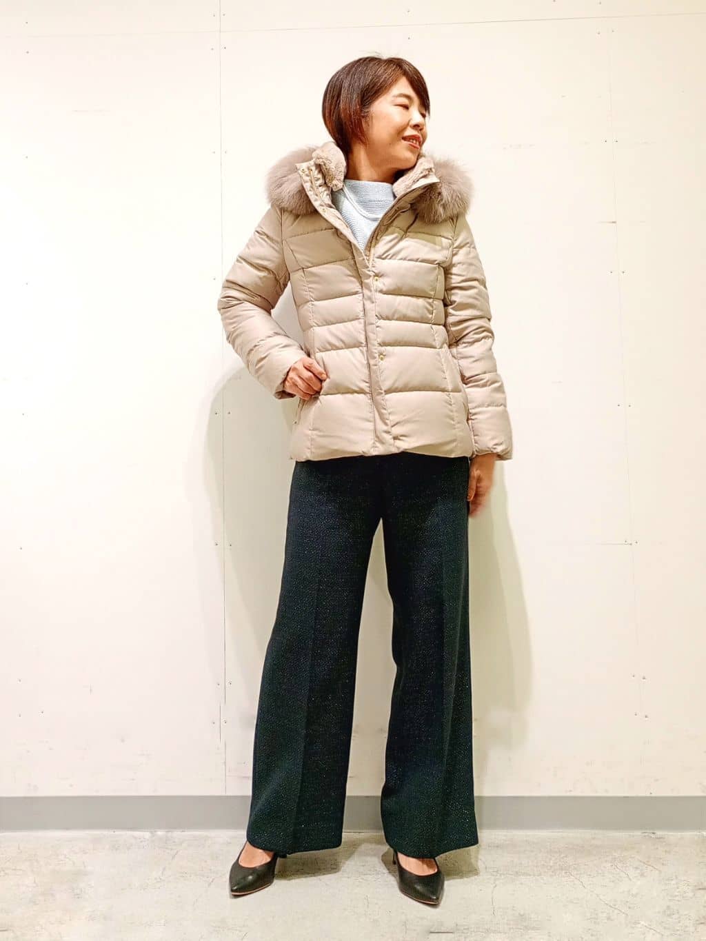 Kさんの「INDIVI｜【名品／撥水／抗菌防臭】ショート丈リサイクルダウンコート」を使ったコーディネート