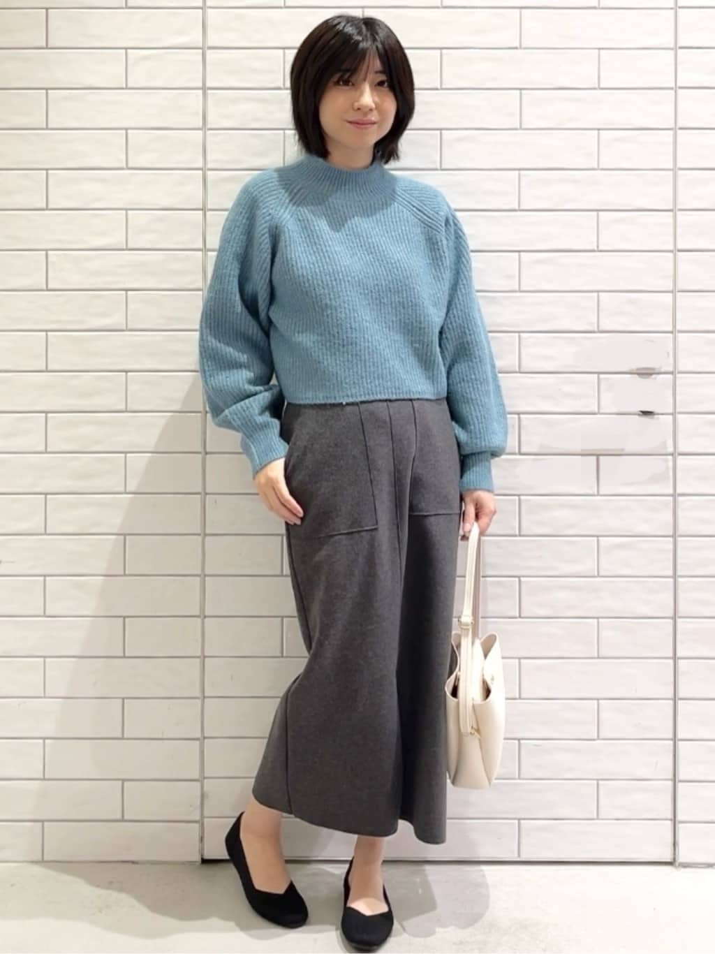 しおりさんの「OPAQUE.CLIP｜カシミヤブレンドウールチェスターコート」を使ったコーディネート