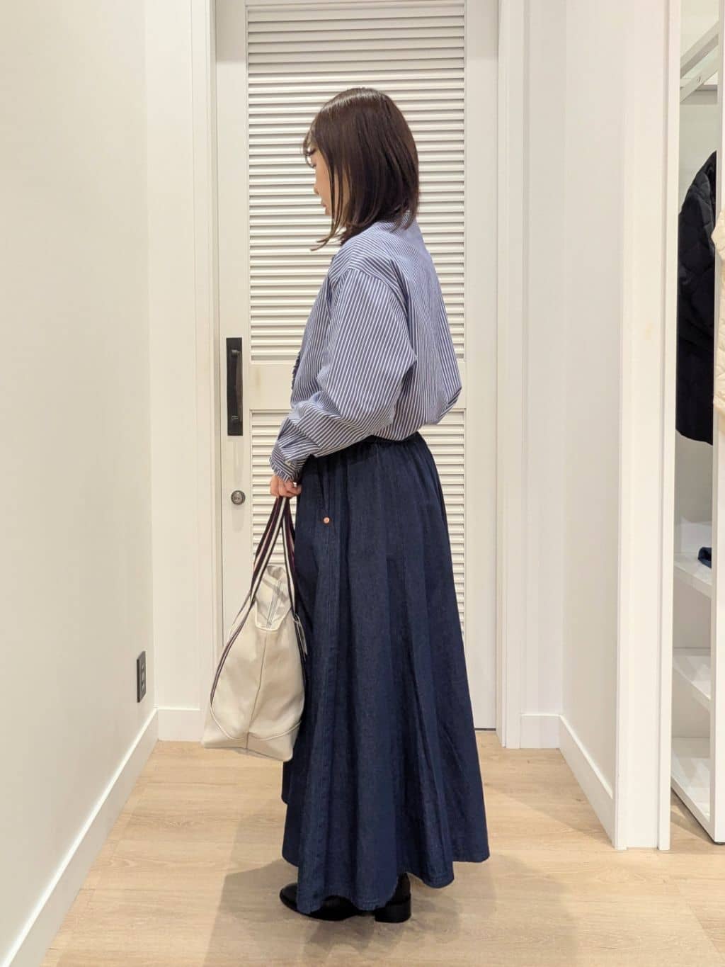 enさんの「Dessin｜【洗える】フリルネックブラウス」を使ったコーディネート