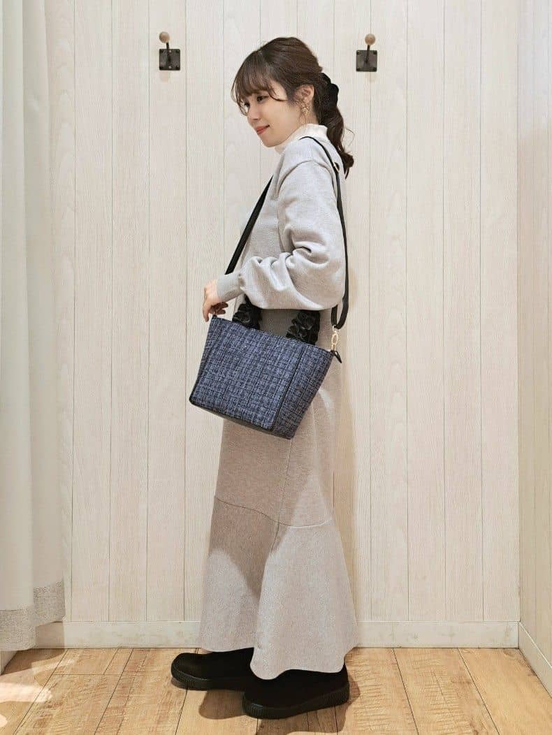 SAKIさんの「SHOO･LA･RUE｜【撥水/洗える】ショートフーディーダウン」を使ったコーディネート